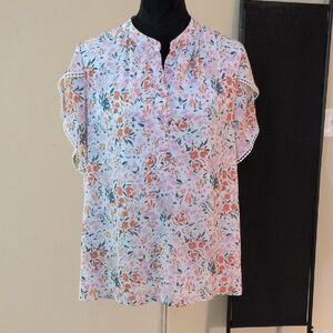 Flutter-Sleeve Floral Blouse in Pink & Coral